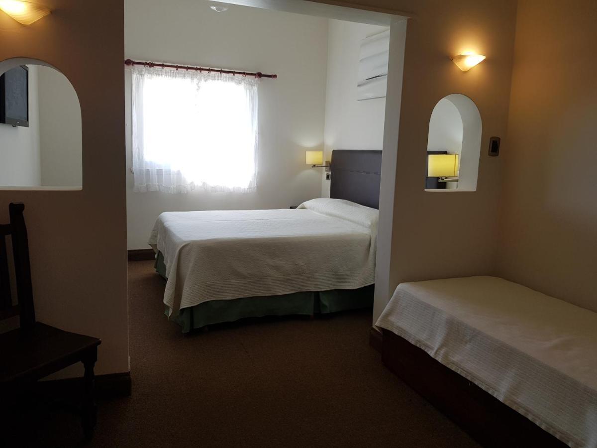 Hotel Tejas Rojas Villa Gesell Zewnętrze zdjęcie